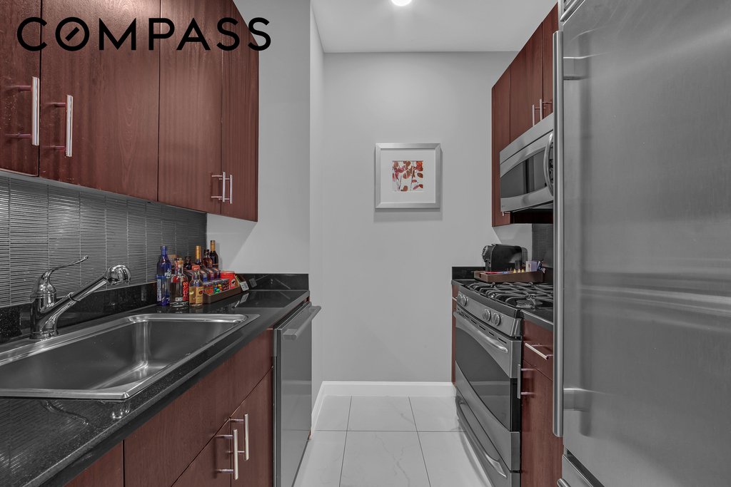 1 Central Park West, Unit 408 photo 8