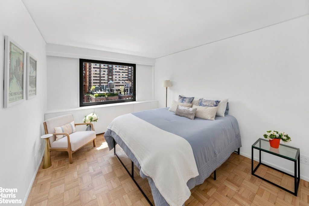 10 West 66th Street, Unit 14G photo 6