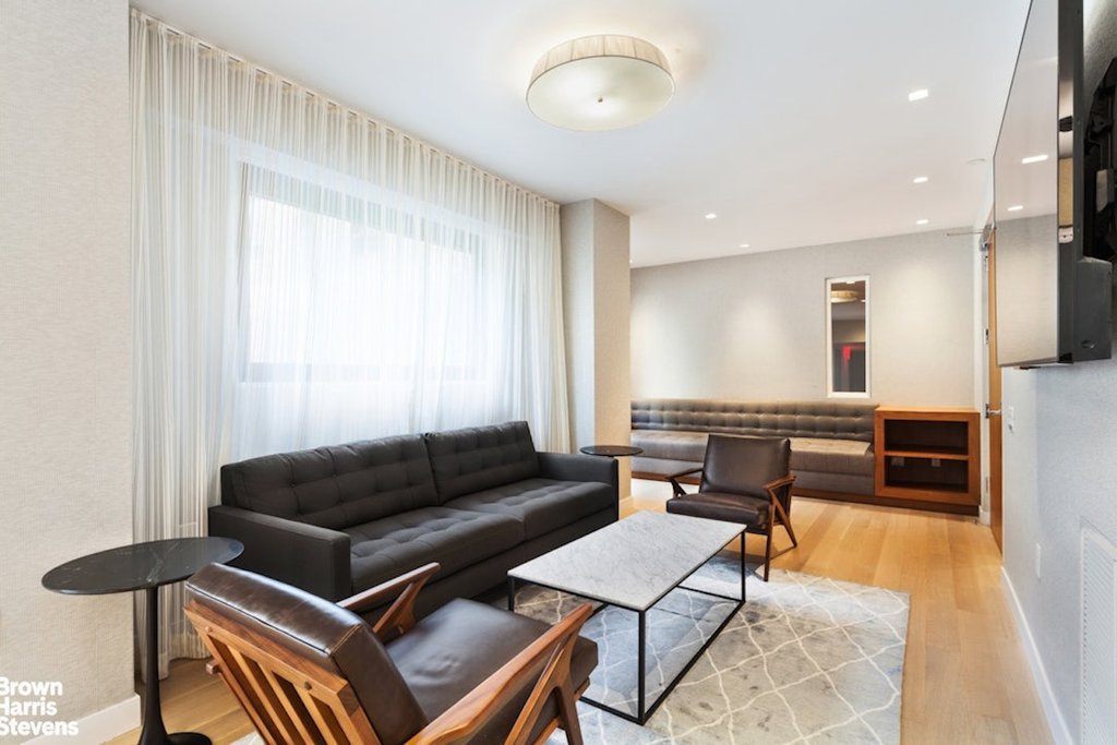 10 West 66th Street, Unit 14G photo 15