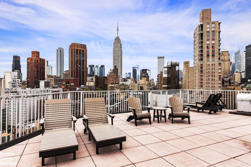 225 East 36th Street, Unit 2G photo 9