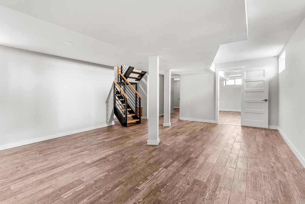 738 East 23rd Street – For Sale photo 11