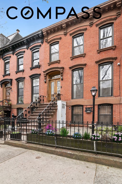 352 Halsey Street