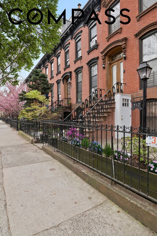 352 Halsey Street – For Sale photo 2