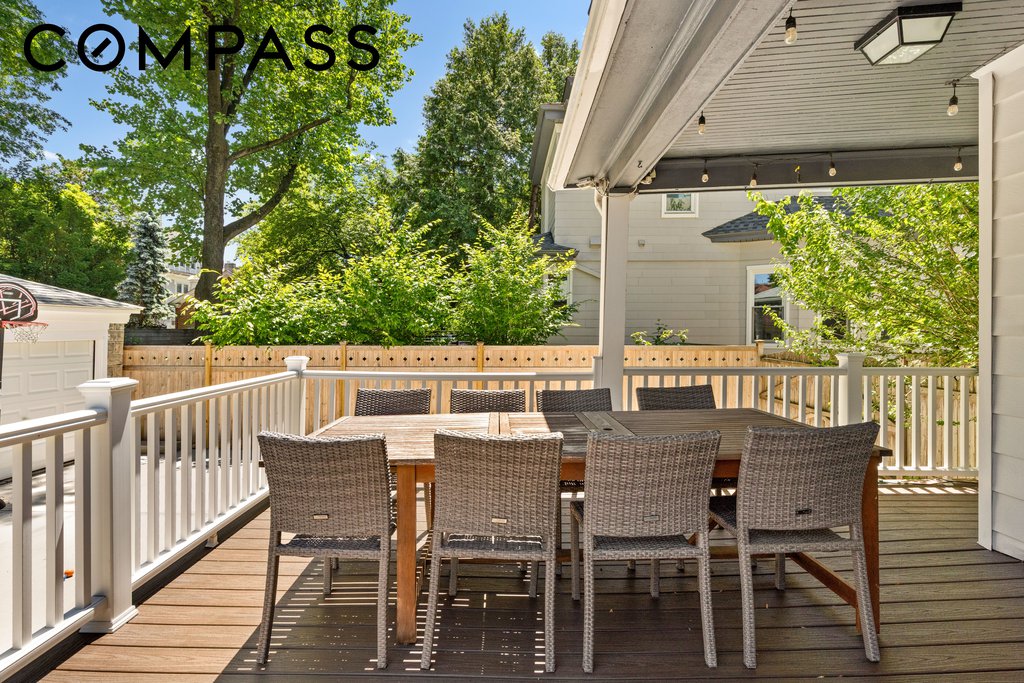 421 East 19th Street – For Sale photo 6