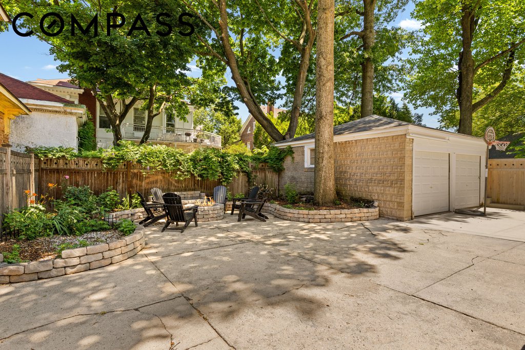 421 East 19th Street – For Sale photo 7