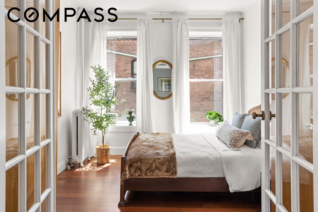 210 East 17th Street, Unit 4D photo 3