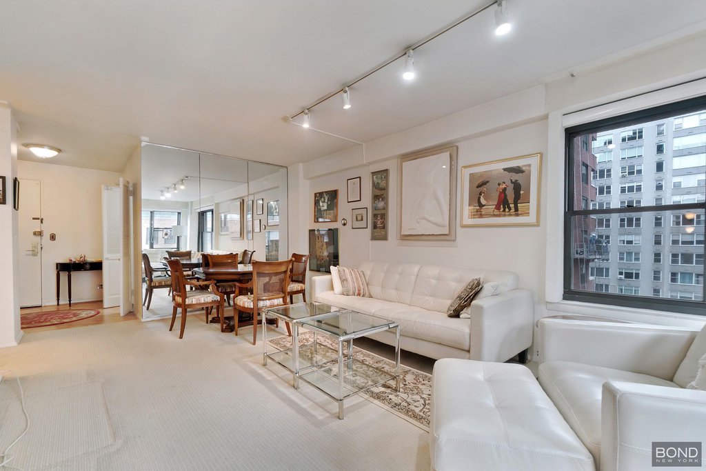 301 East 64th Street, Unit 9L photo 3