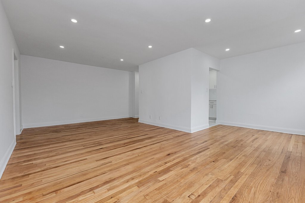 65-35 Yellowstone Boulevard, Unit 6F photo 4