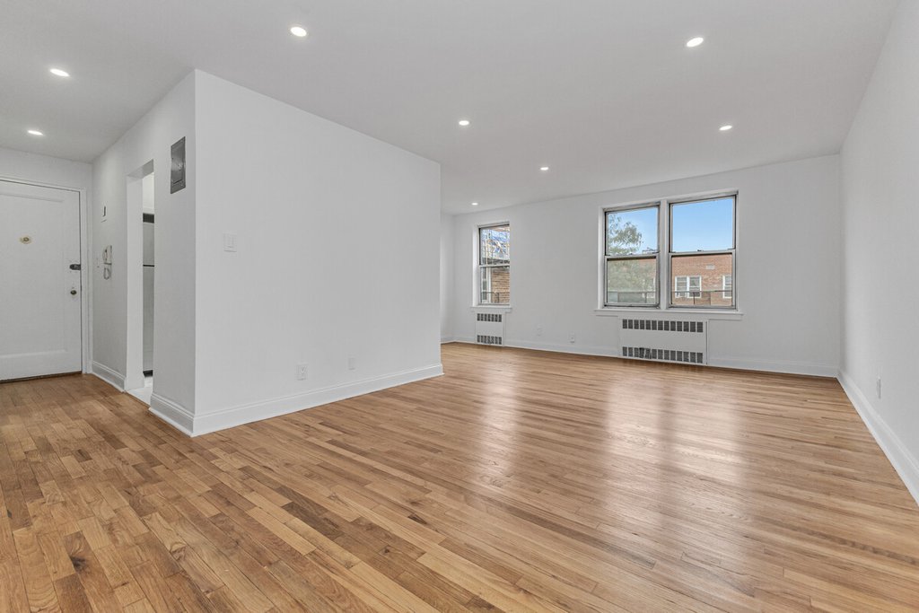 65-35 Yellowstone Boulevard, Unit 6F photo 5