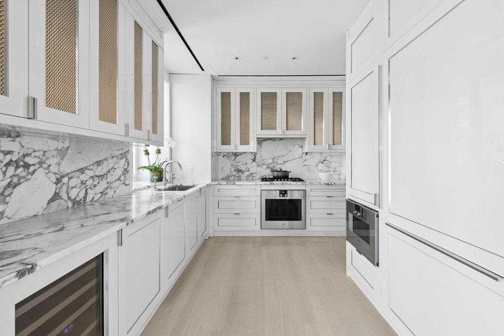 40 East End Avenue, Unit 9B photo 3