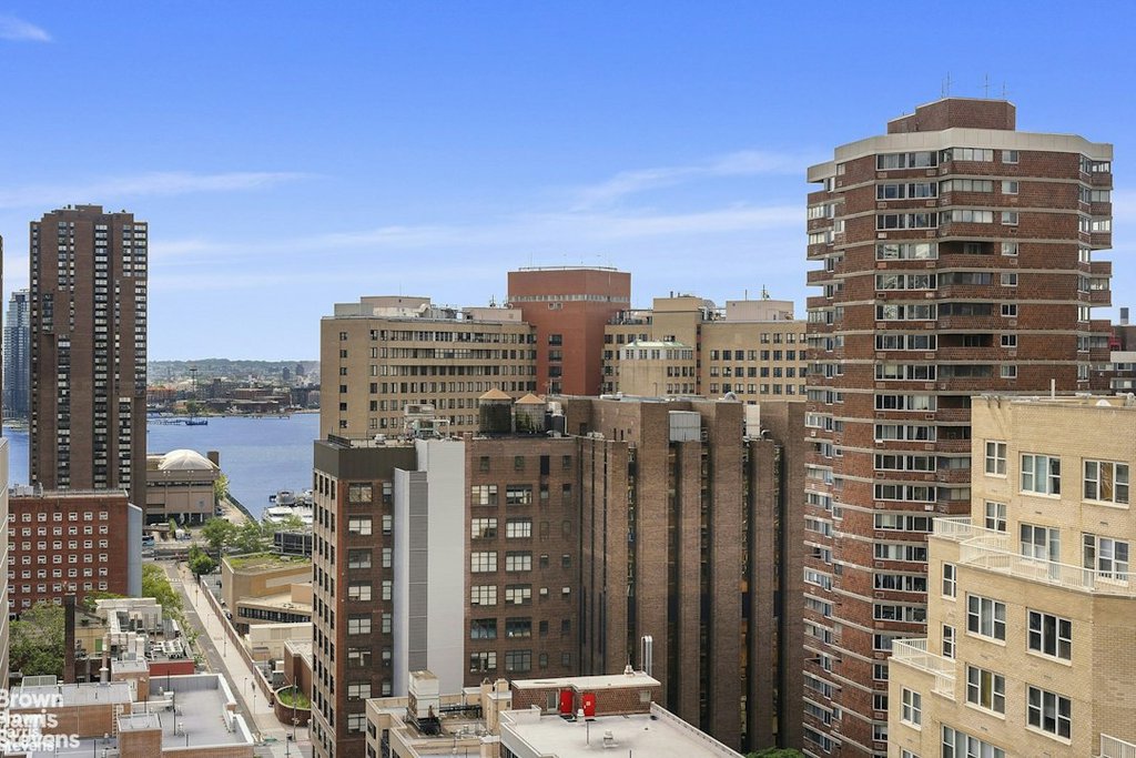 245 East 25th Street, Unit 10K photo 17