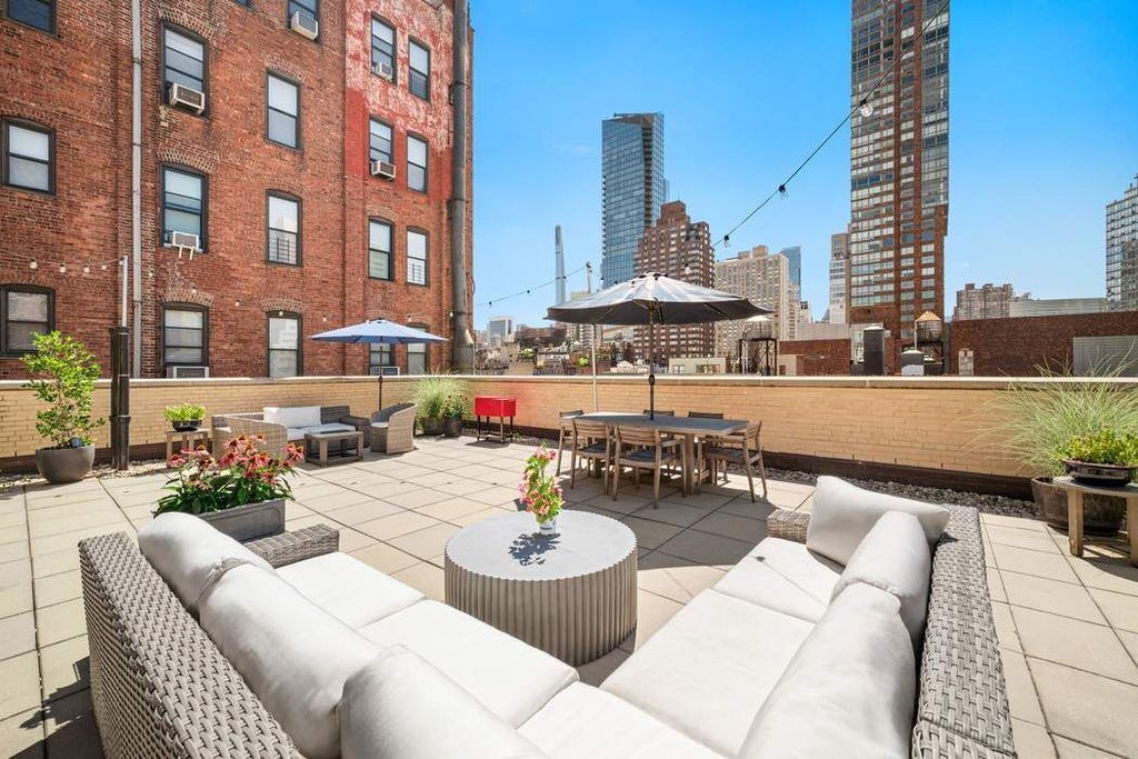 114 West 70th Street, Unit 6B photo 12
