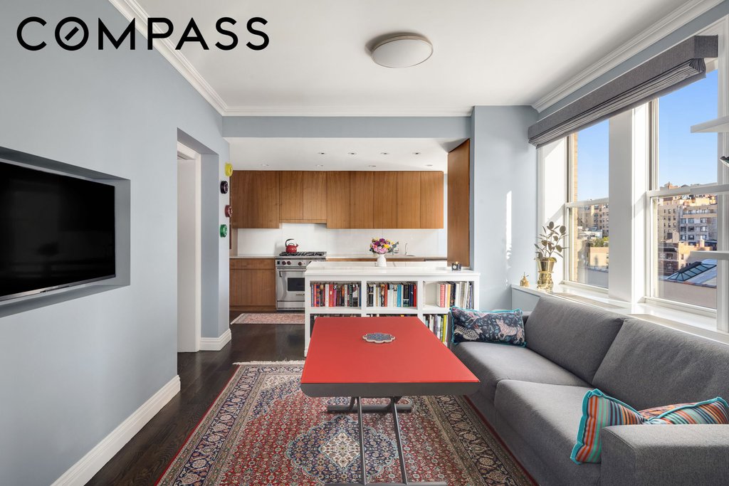 160 Riverside Drive, Unit 11B photo 8