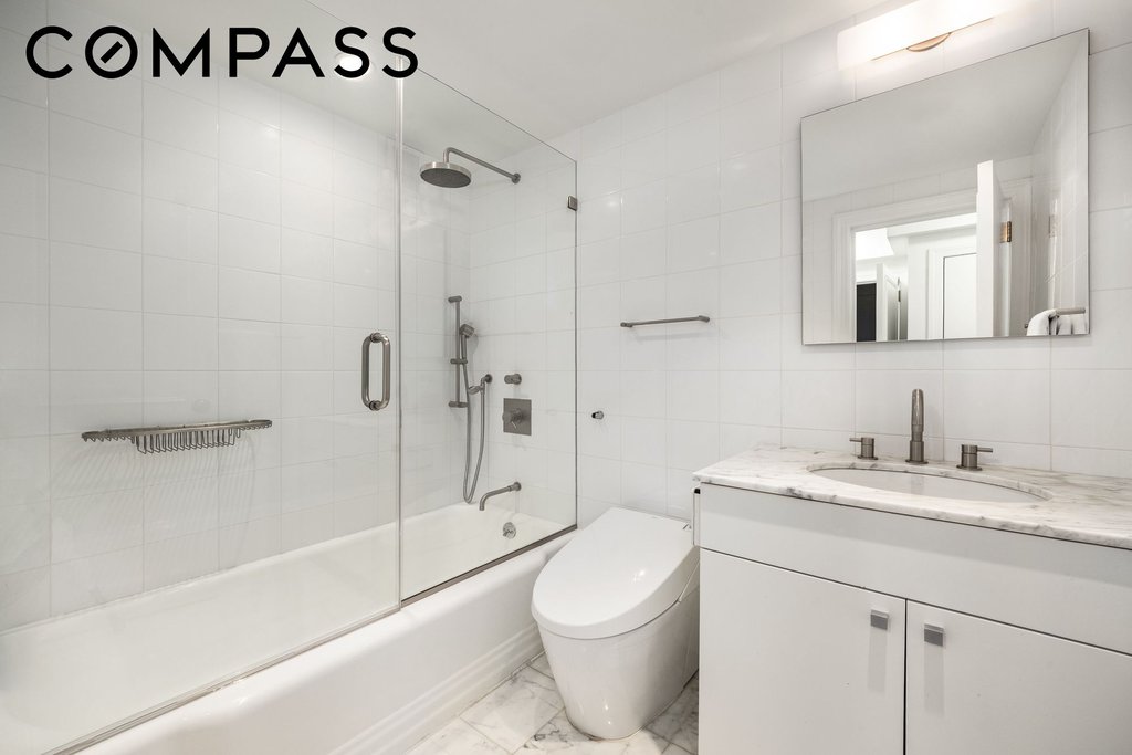 936 Fifth Avenue, Unit 10 photo 24