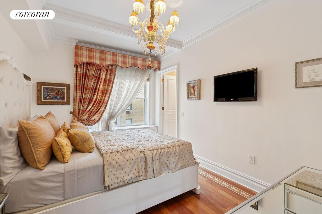 975 Park Avenue, Unit 16A photo 13