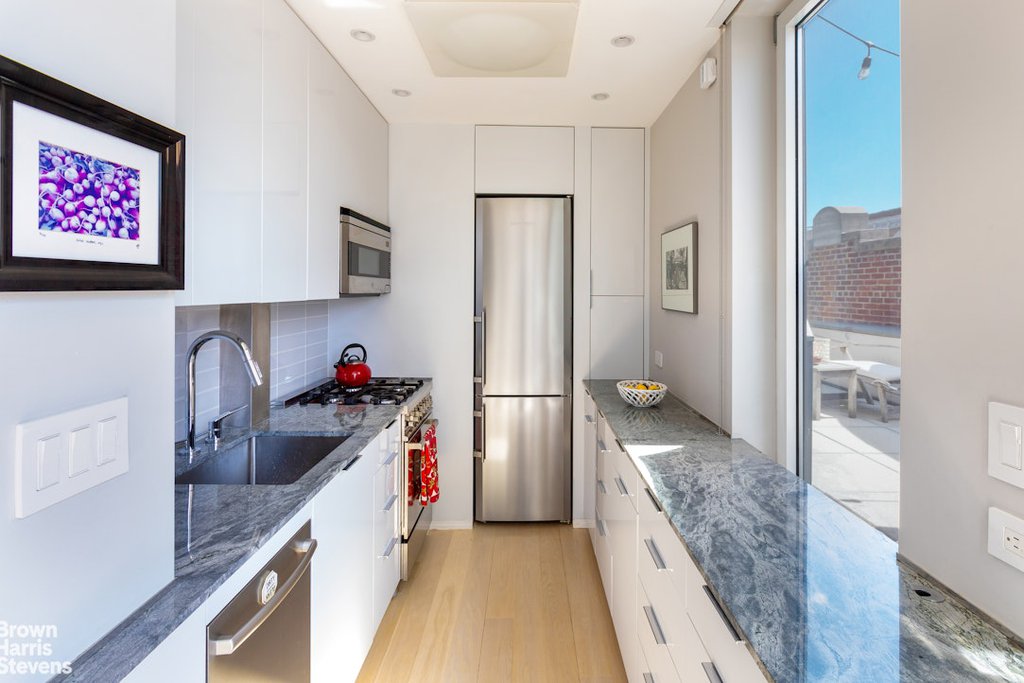 135 West 79th Street, Unit PHAB photo 4