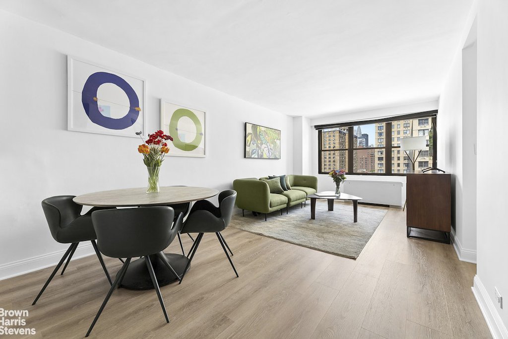 245 East 25th Street, Unit 12L