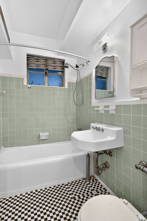 759 East 10th Street, Unit 1B photo 6