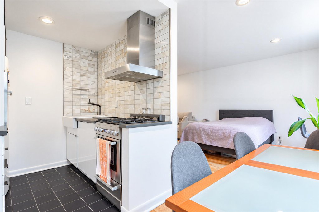 140 Seventh Avenue, Unit 4S photo 7