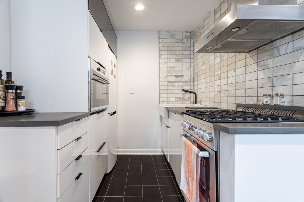 140 Seventh Avenue, Unit 4S photo 8
