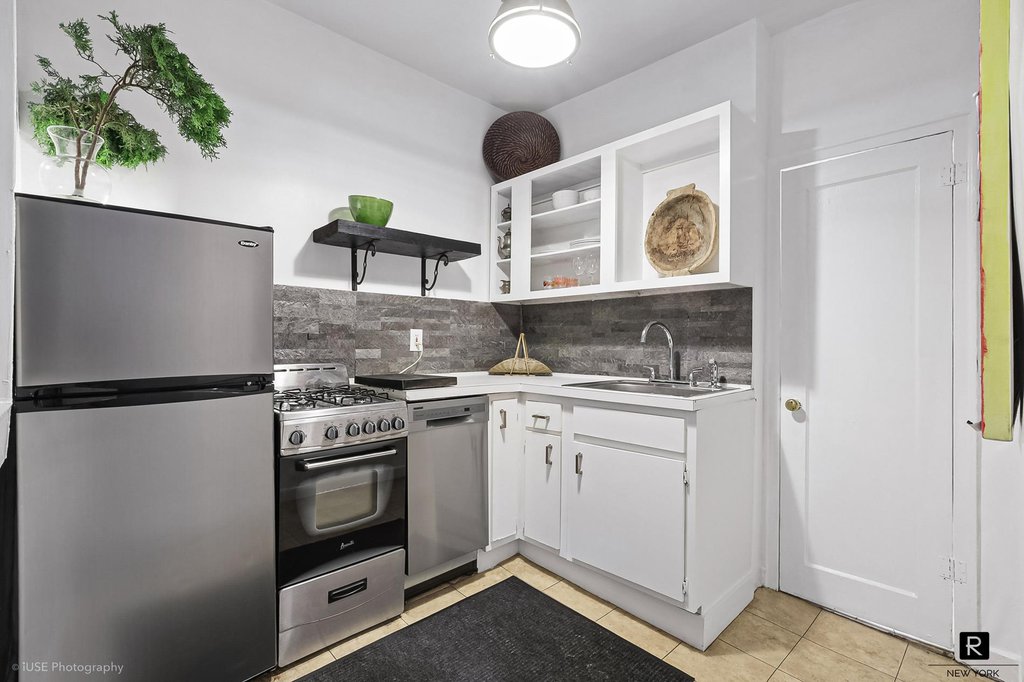 244 East 90th Street, Unit 2A photo 6