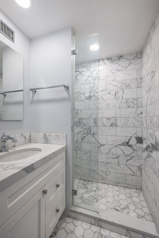 190 East 72nd Street, Unit 22C photo 6