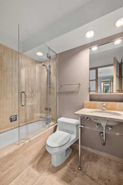 190 East 72nd Street, Unit 22C photo 8