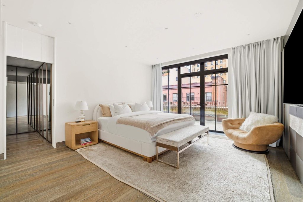 111 West 57th Street, Unit 12N photo 7