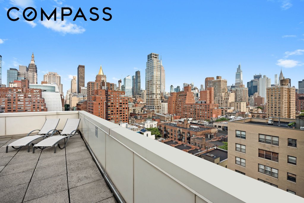 242 East 25th Street, Unit 2D photo 6