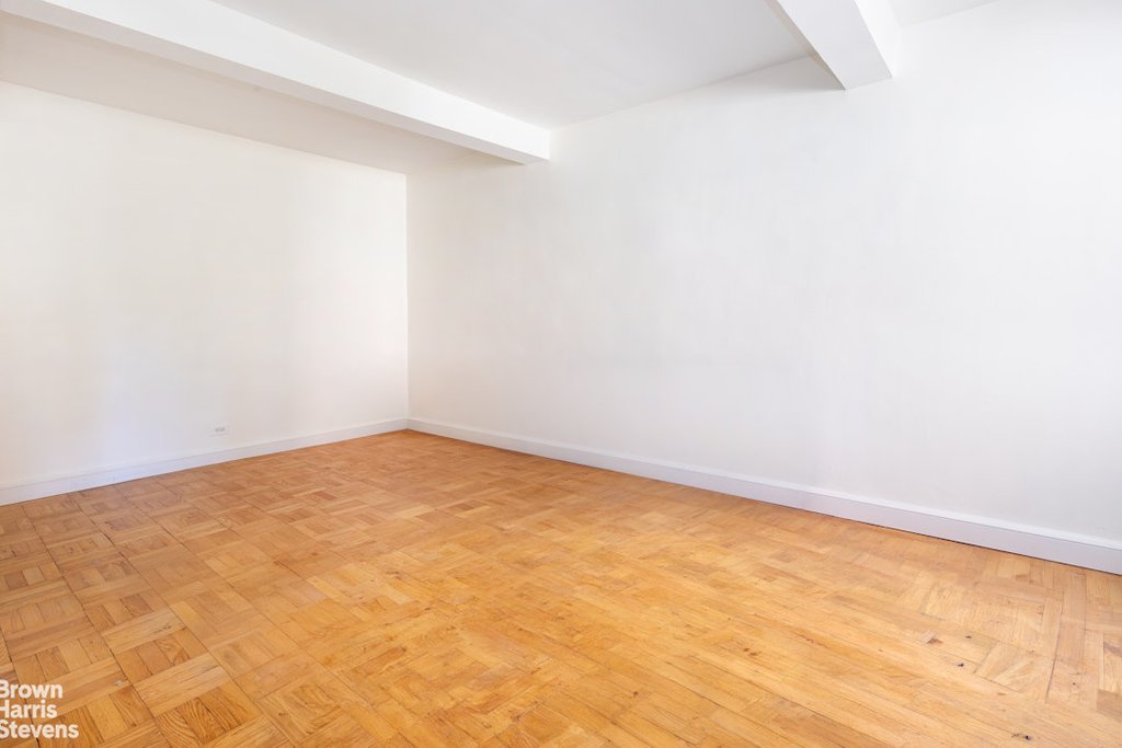 3215 Arlington Avenue, Unit 1G photo 8
