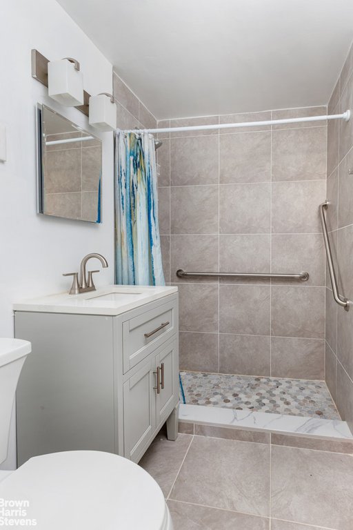 3215 Arlington Avenue, Unit 1G photo 9