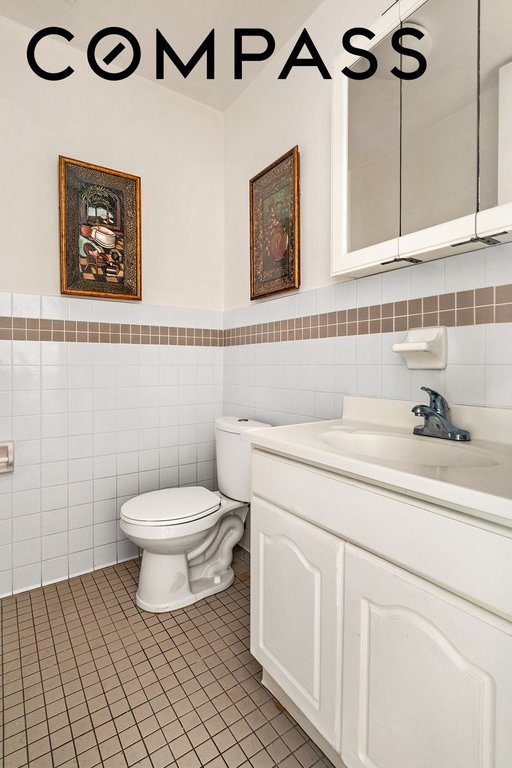 784 Madison Street, Unit 3A photo 11