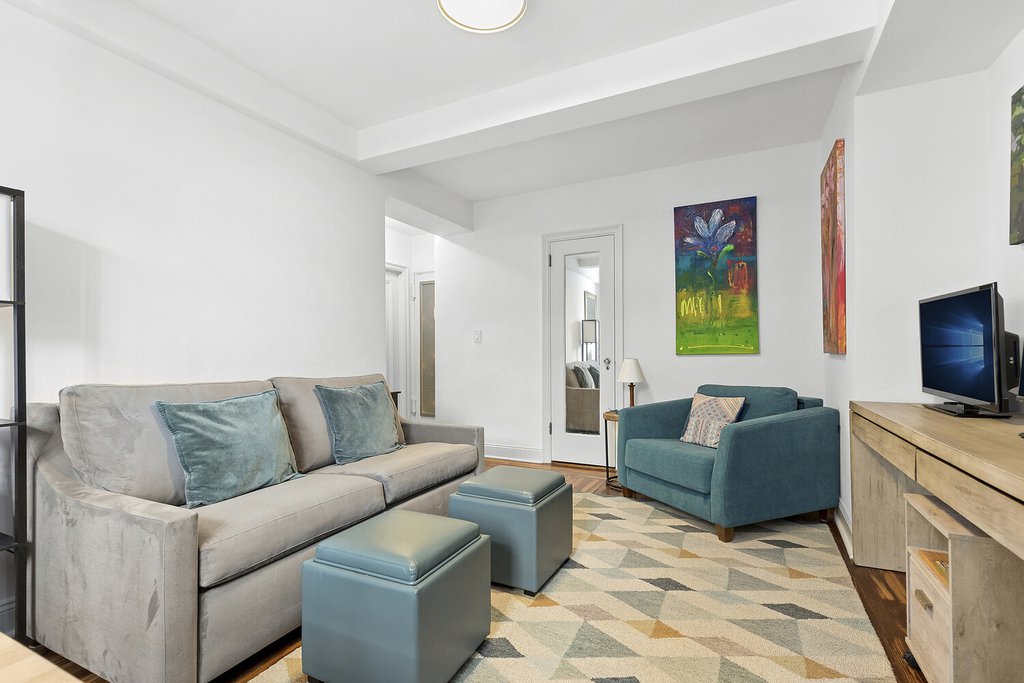 5 Tudor City Place, Unit 1910 photo 2