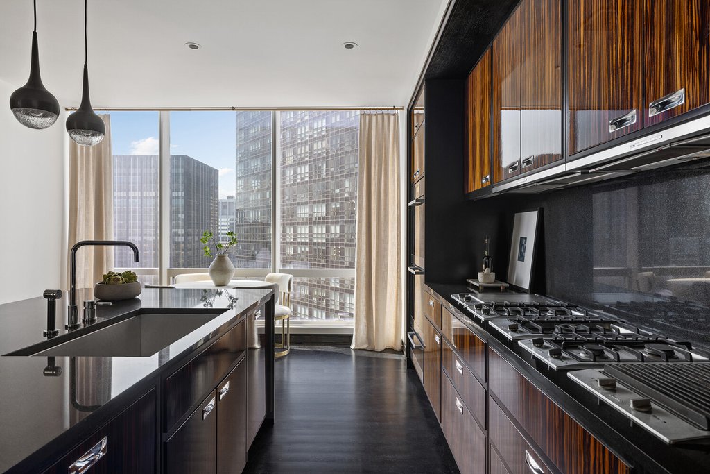 157 West 57th Street, Unit 50C photo 10