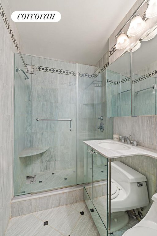 201 East 66th Street, Unit 2D photo 4