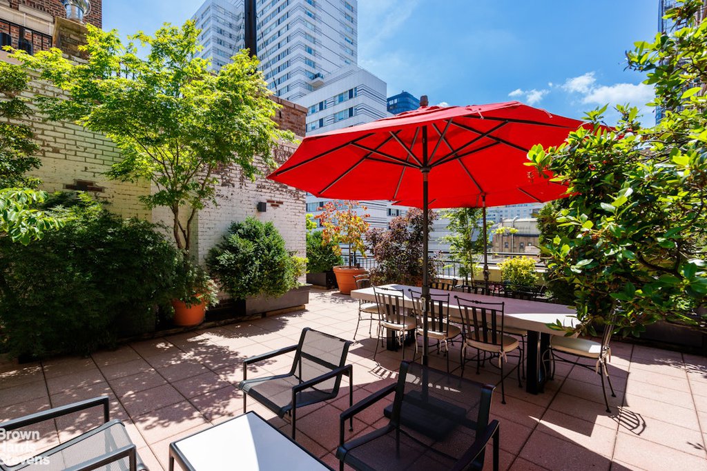 205 East 69th Street, Unit PHA photo 14