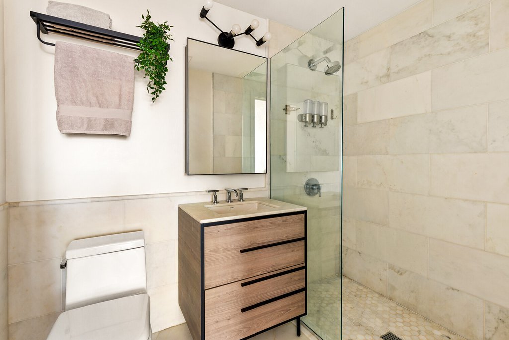 264 Webster Avenue, Unit PH809 photo 6