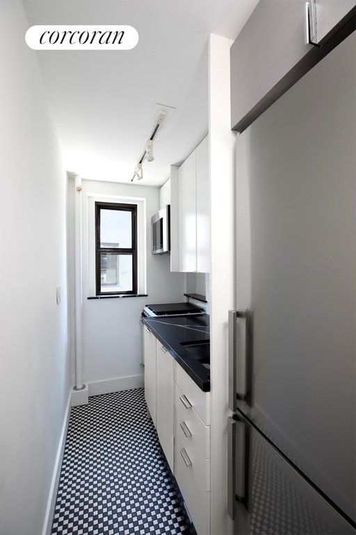 240 East 24th Street, Unit 4B photo 12