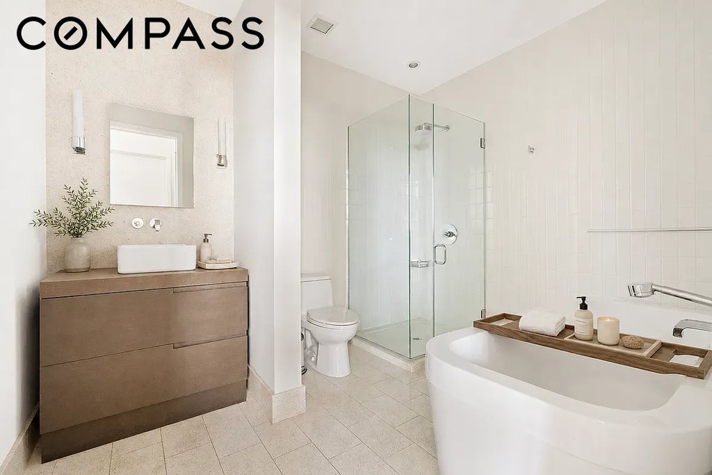 360 Furman Street, Unit 715 photo 14
