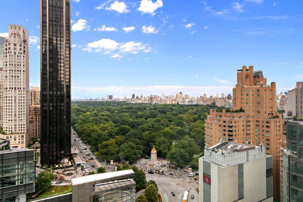 301 West 57th Street, Unit 21A