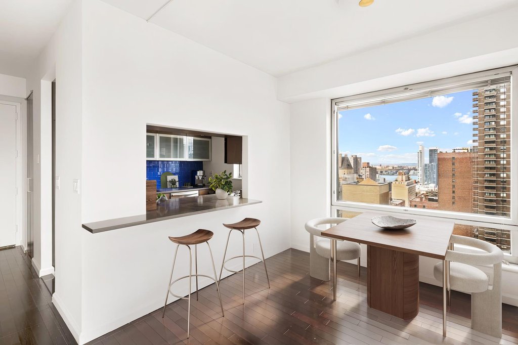 301 West 57th Street, Unit 21A photo 5