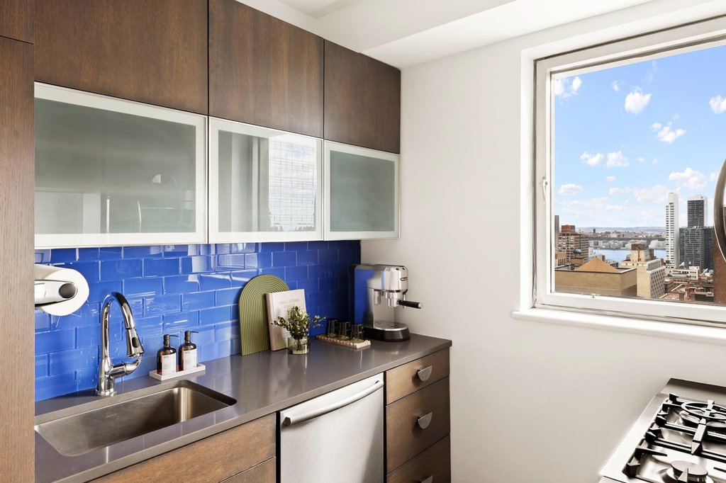 301 West 57th Street, Unit 21A photo 7