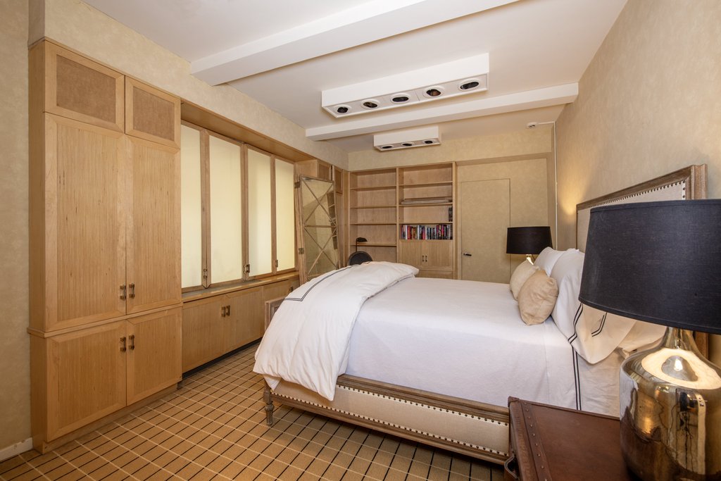 575 Park Avenue, Unit 107 photo 6