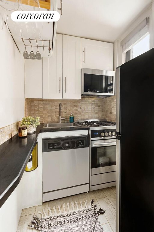 333 East 53rd Street, Unit 6M photo 3