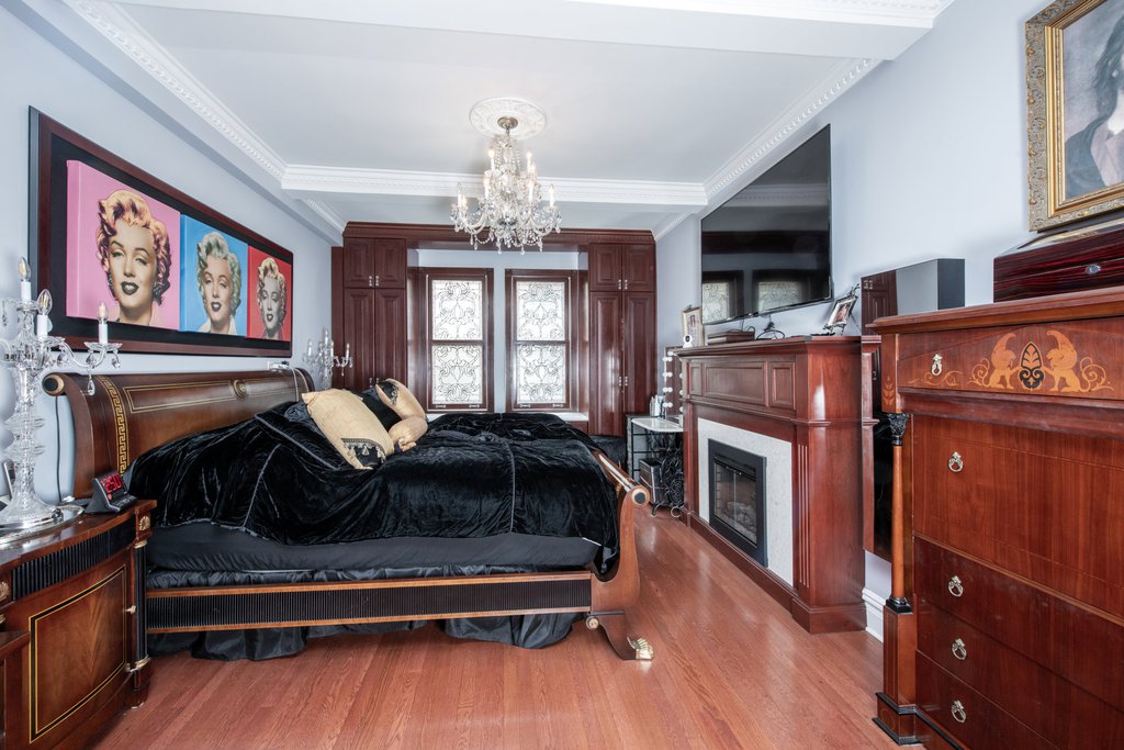 575 Park Avenue, Unit 108