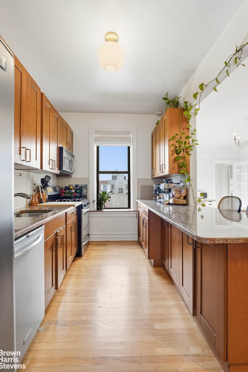 277 Washington Avenue, Unit 6D photo 3