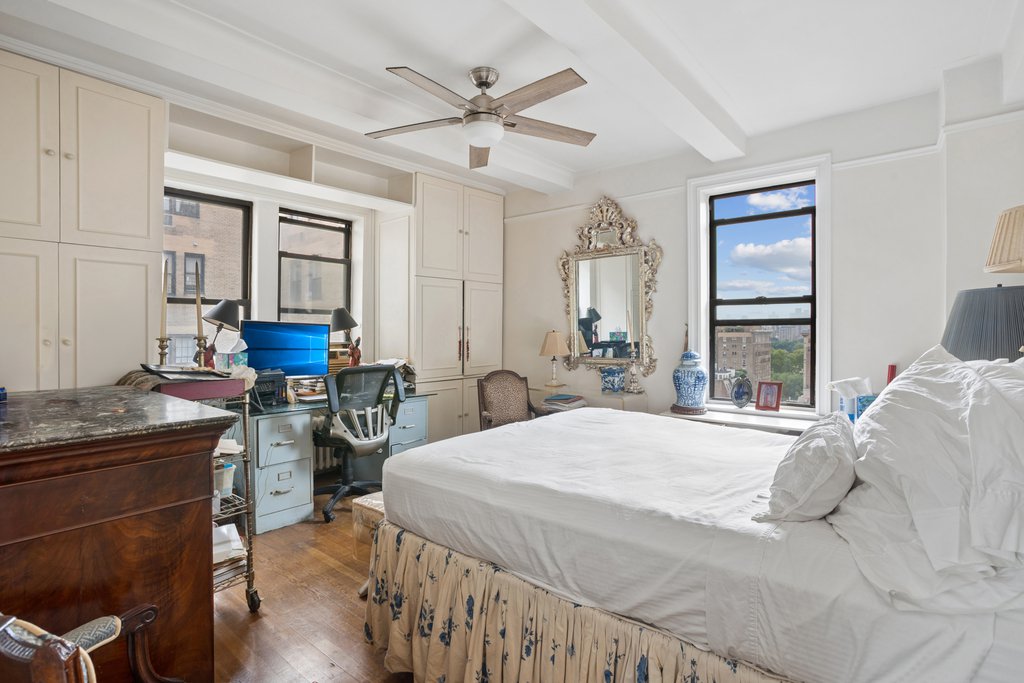 1230 Park Avenue, Unit 17A photo 5