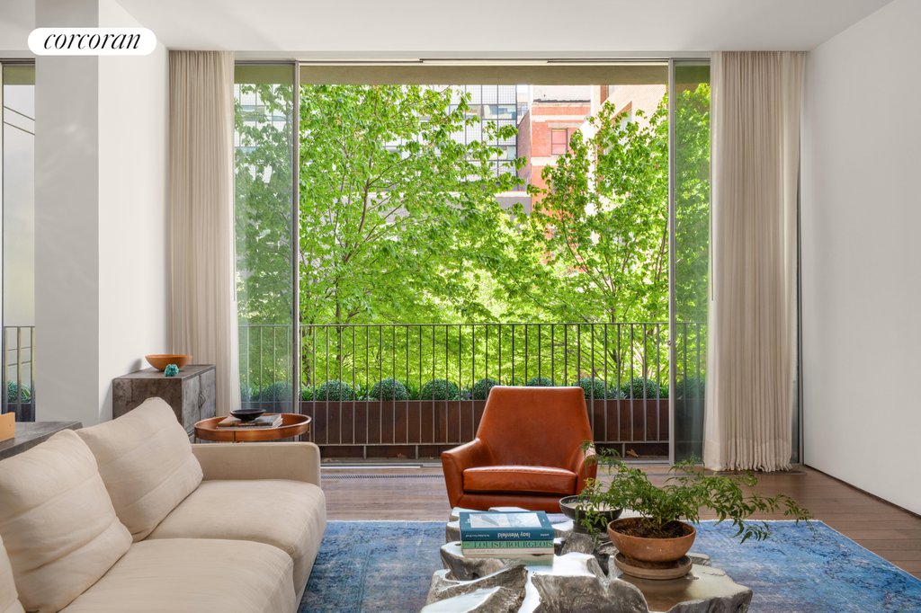 527 West 27th Street, Unit 3A photo 2