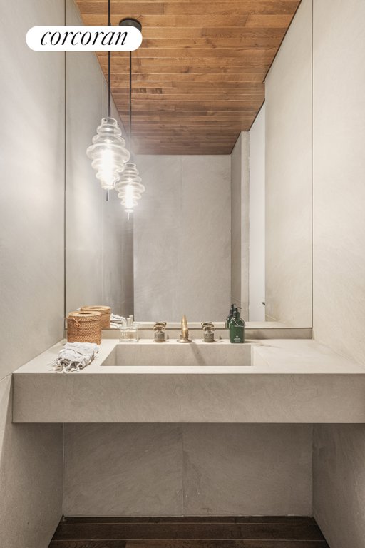 527 West 27th Street, Unit 3A photo 6