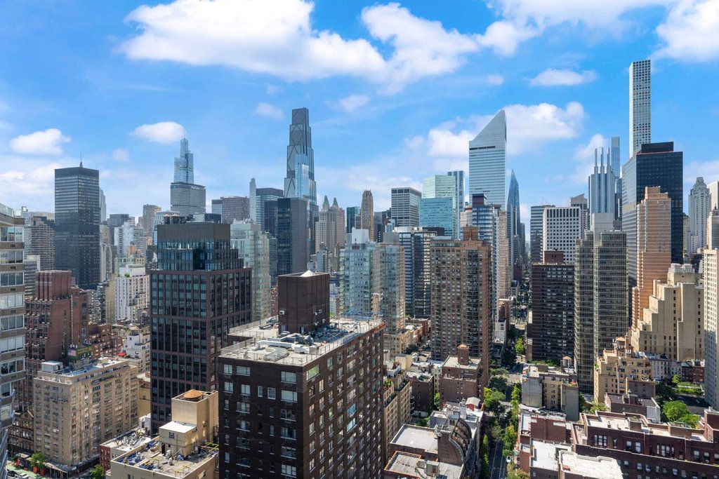 415 East 54th Street, Unit 25C photo 2